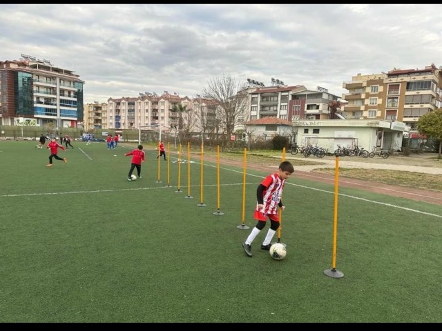 SALİHLİ'DE 16 BRANŞTA ÜCRETSİZ YAZ KURSU