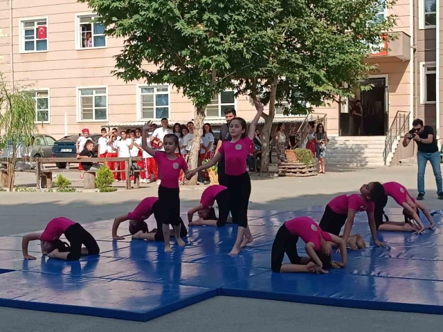 SARIGÖL'DE 'HAYAT BOYU ÖĞRENME HAFTASI' COŞKUYLA KUTLANDI