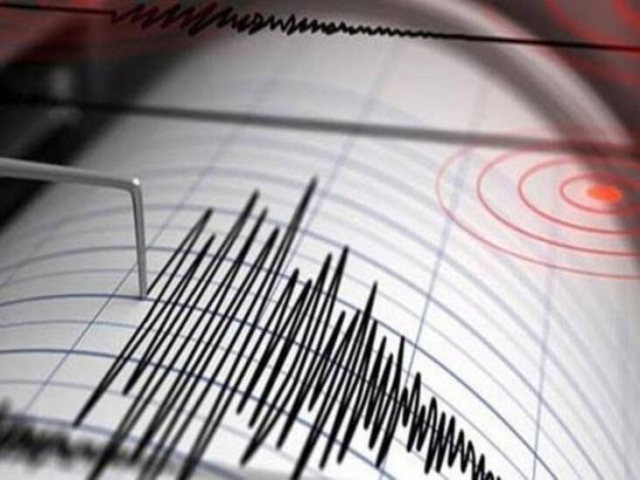 SABAHA KARŞI KORKUTAN DEPREM