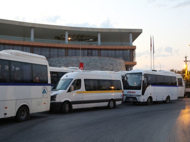 AKHİSAR'DAN ŞEHİT AİLELERİNE DESTEK