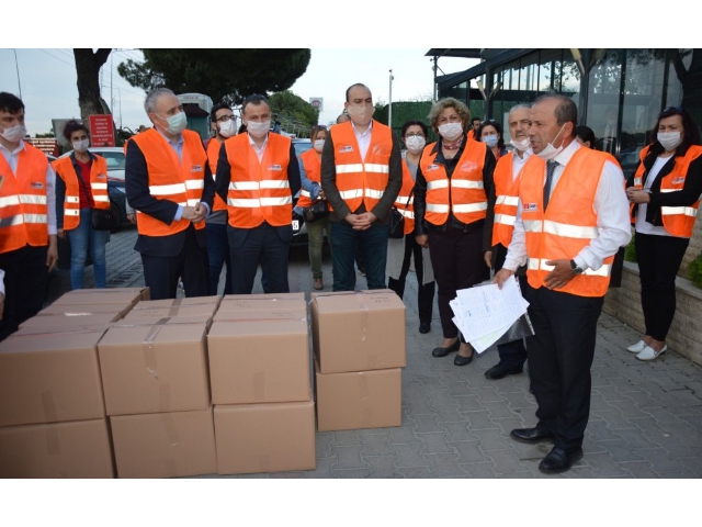 CHP'DEN 700 AİLEYE İFTARLIK DESTEĞİ