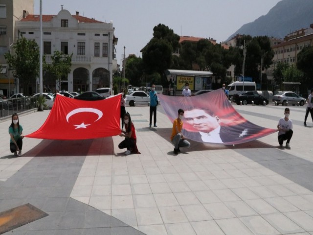 GENÇLİK HAFTASI TÖRENLE BAŞLADI