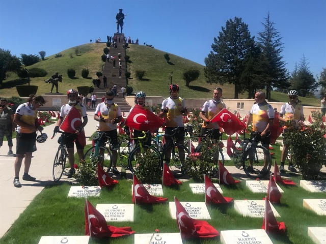 GÖKDAĞANLAR’DAN DUMLUPINAR ÇIKARMASI