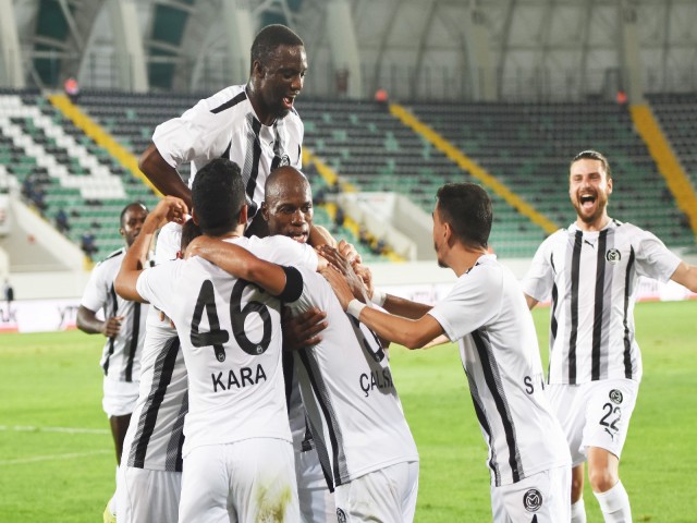 MANİSA FK'DA HEDEF 3'TE 3 YAPMAK