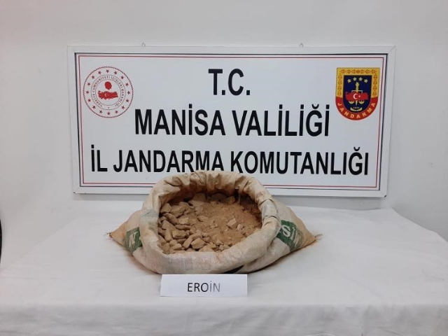 YOLDA BULUNAN 14 KG EROİN SORUŞTURMASI: 3 TUTUKLAMA