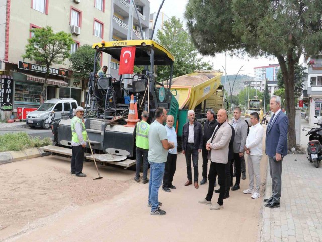 SOMA'DA ASFALT ÇALIŞMALARI SÜRÜYOR