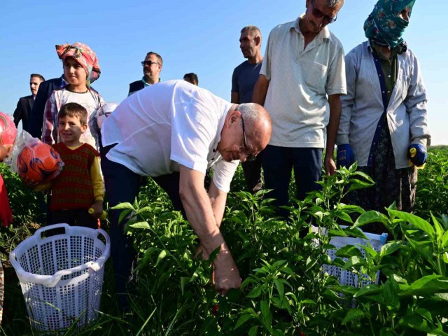 BAŞKAN ERGÜN TARIM EMEKÇİLERİYLE BULUŞTU