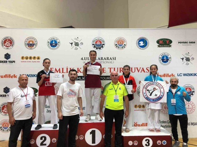 MANİSA BBSK KARATE TAKIMI 143 KULÜP ARASINDA 10. OLDU