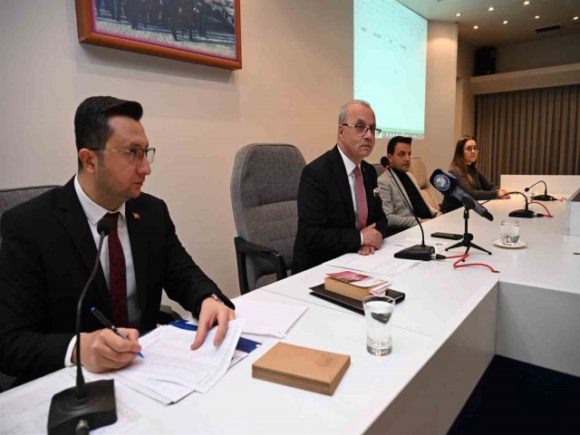 SALİHLİ'DE 2024'ÜN İLK MECLİSİ TOPLANTISI GERÇEKLEŞTİ