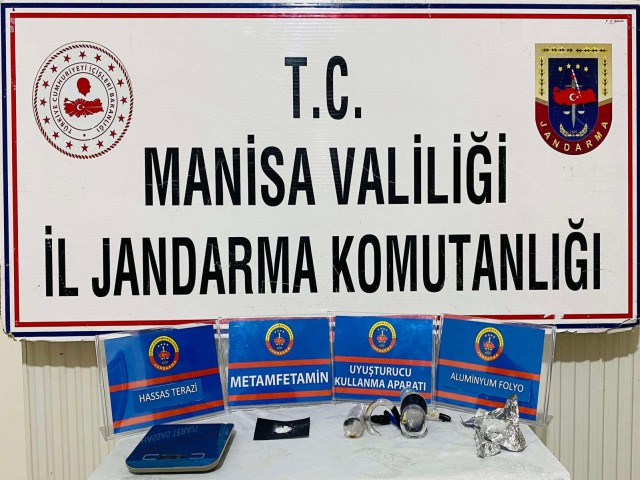 MANİSA'DA JANDARMADAN TORBACI OPERASYONU