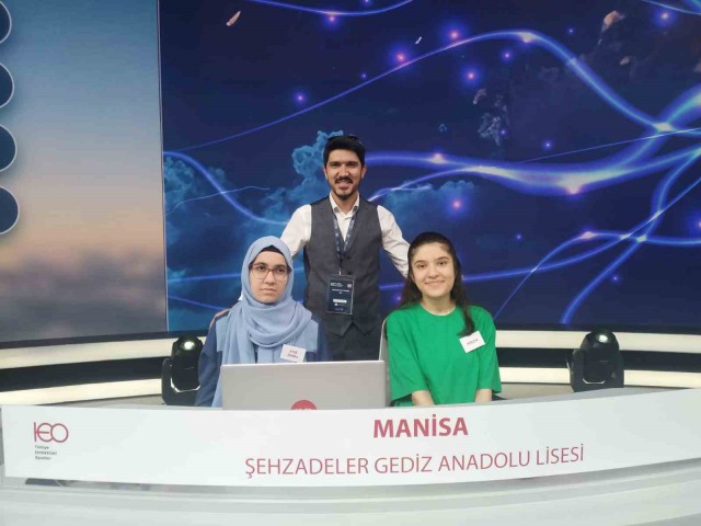 ŞEHZADELER GEDİZ ANADOLU LİSESİ BİLGİ YARIŞMASINDA TÜRKİYE ŞAMPİYONU OLDU