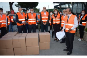 CHP'DEN 700 AİLEYE İFTARLIK DESTEĞİ