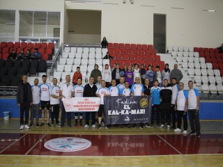 Voleybol turnuvasında anlamlı mesaj