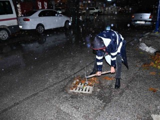 Manisa’da birimler yağışa karşı teyakkuza geçti